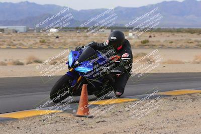 media/Dec-17-2022-SoCal Trackdays (Sat) [[224abd9271]]/Turn 9 Inside (1pm)/